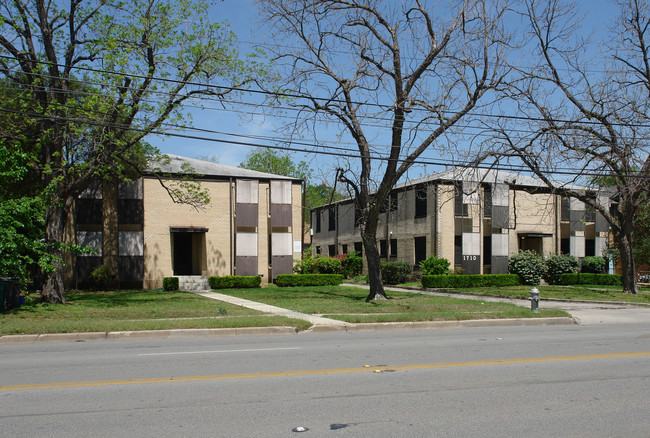 Enfield Heights Apartments in Austin, TX - Building Photo - Building Photo