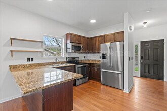 1147 Coker Cir in Chattanooga, TN - Building Photo - Building Photo