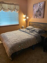 170 Bridlewood Cir in Lake In The Hills, IL - Foto de edificio - Building Photo