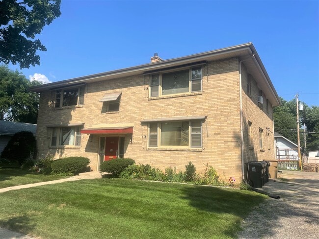 413 Pawling St, Unit 3