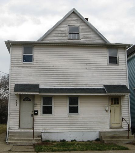 938 W 17th St in Erie, PA - Foto de edificio