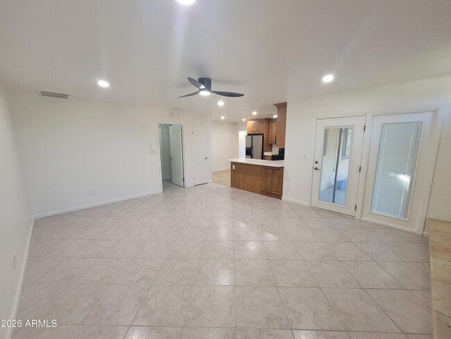 6250 E Gelding Dr in Scottsdale, AZ - Foto de edificio - Building Photo