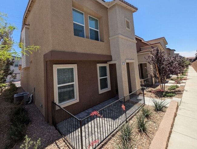 property at 6957 Stafford Hl St