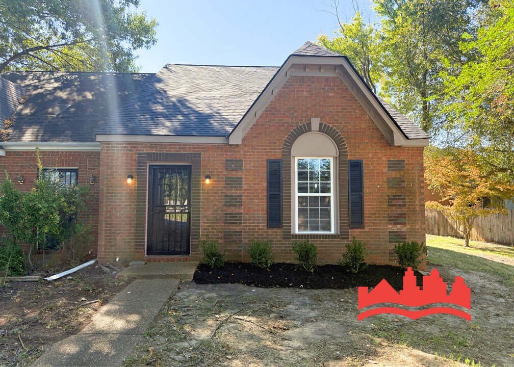 3708 Deer Crossing in Memphis, TN - Building Photo