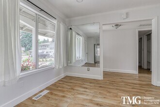 3655 NW 181st Pl in Portland, OR - Building Photo - Building Photo