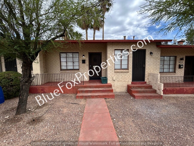 property at 1905 E 2nd St
