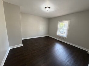 1335 Thurmond St in Winston-Salem, NC - Building Photo - Building Photo