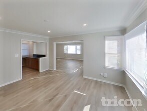 36493 N Hawthorne Ln in Ingleside, IL - Building Photo - Building Photo