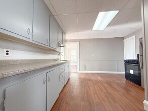 1824 Blossom in Nashua, NH - Building Photo - Interior Photo
