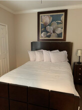 Fully Furnished Condo - 2721 Linmar Ave in Nashville, TN - Building Photo - Building Photo