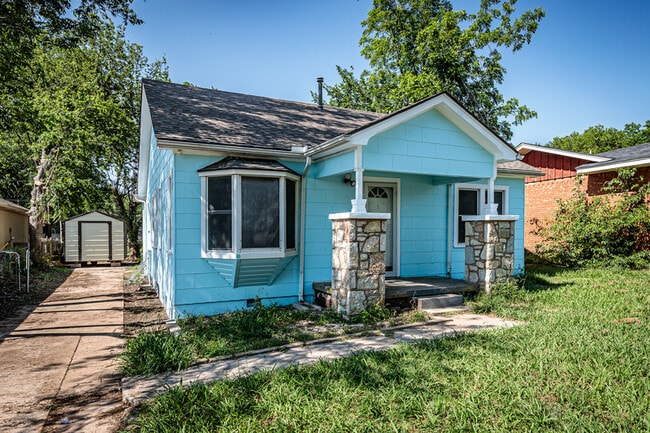 property at 1213 NW Columbia Ave
