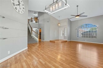 3032 Pier Harbor Dr in Las Vegas, NV - Building Photo - Building Photo