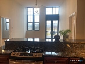 1 Indian Neck Ave in Branford, CT - Building Photo - Building Photo