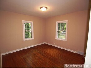 668 Hoyt Ave E in St. Paul, MN - Building Photo - Building Photo