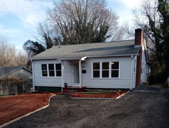 34 8th Avenue Dr SE, Unit A