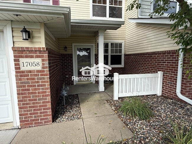 17058 Embers Ave in Farmington, MN - Building Photo - Building Photo