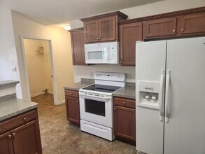 605 McDowell Ln in Bethlehem, GA - Building Photo - Building Photo