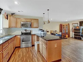87 Quaker St in Wallkill, NY - Building Photo - Building Photo