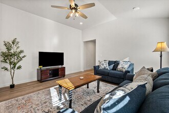 2156 Langford Ave in Lubbock, TX - Building Photo - Building Photo