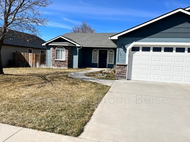1391 N 14th E St in Mountain Home, ID - Building Photo - Building Photo