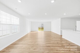13239 Hampton Bay Ln in Charlotte, NC - Building Photo - Building Photo