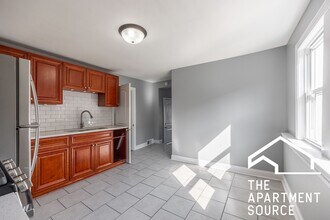 2014 W 22nd Pl, Unit 2 in Chicago, IL - Foto de edificio - Building Photo