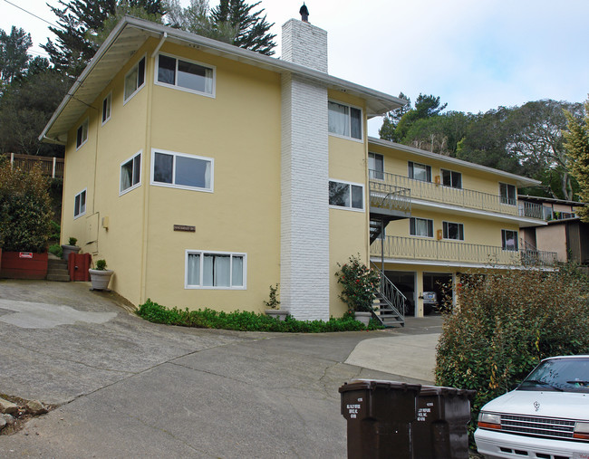 1 Shelley Dr in Mill Valley, CA - Building Photo - Building Photo