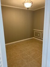 8271 Farmington Dr E in Southaven, MS - Foto de edificio - Building Photo