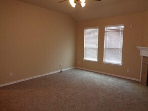 19015 Windy Stone Dr in Houston, TX - Building Photo - Building Photo