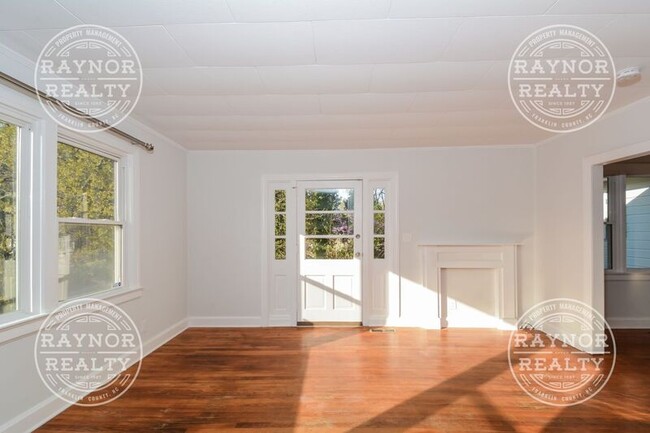 2704 Broad St in Durham, NC - Building Photo - Building Photo