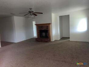 3805 Captain Dr in Killeen, TX - Building Photo - Building Photo