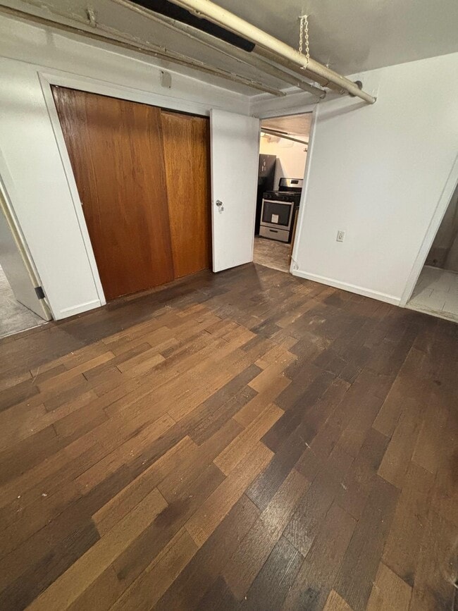 property at 624 E 26th St