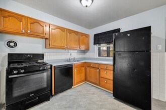 9014 Ellison Dr in Jennings, MO - Building Photo - Building Photo