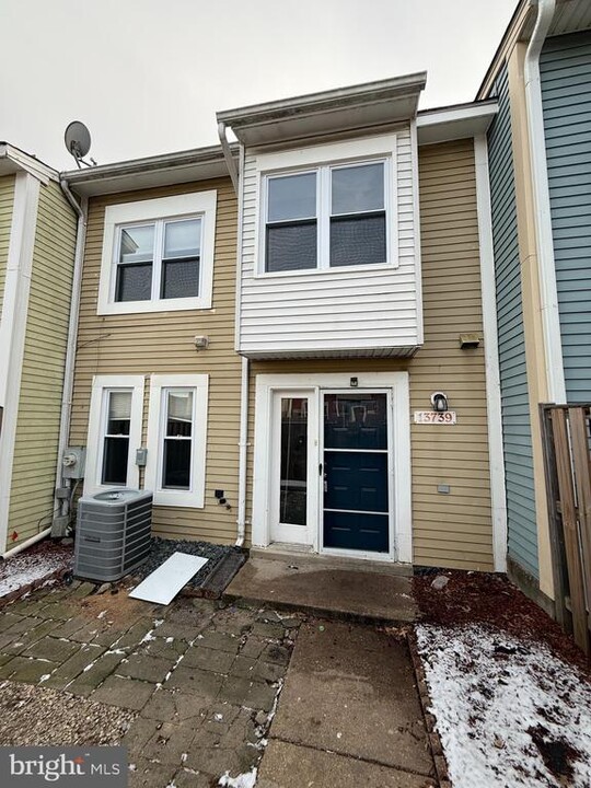 13739 Avonshire Dr in Silver Spring, MD - Building Photo