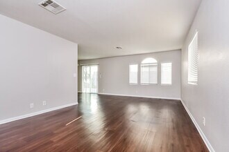 3705 Copper Keg Ct in Las Vegas, NV - Building Photo - Building Photo