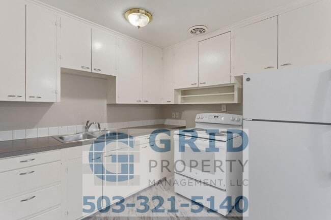 property at 10048 SE Harold St