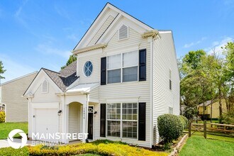 14014 Dingess Rd in Charlotte, NC - Building Photo - Building Photo