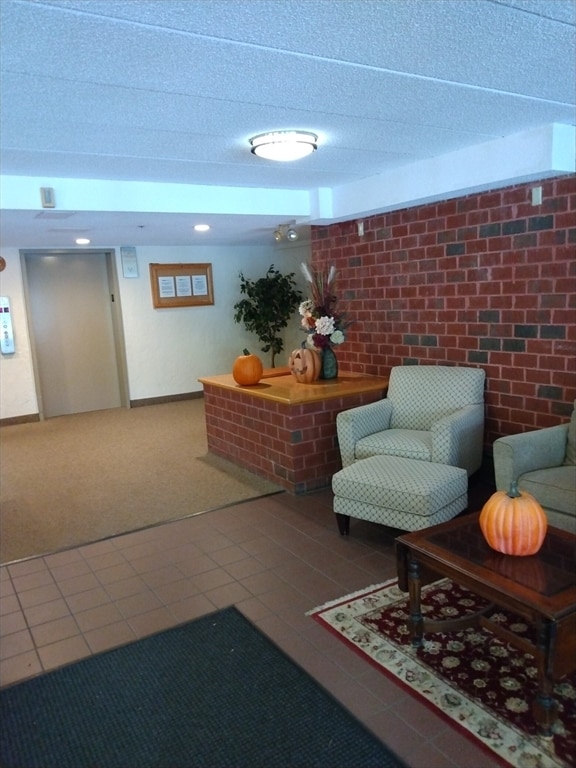 180 Green St in Melrose, MA - Building Photo - Building Photo