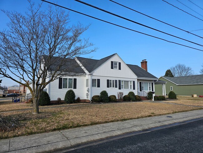 616 N Washington St in Milford, DE - Foto de edificio - Building Photo