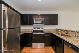 556 Eiseman Wy in Jacksonville, FL - Building Photo - Building Photo