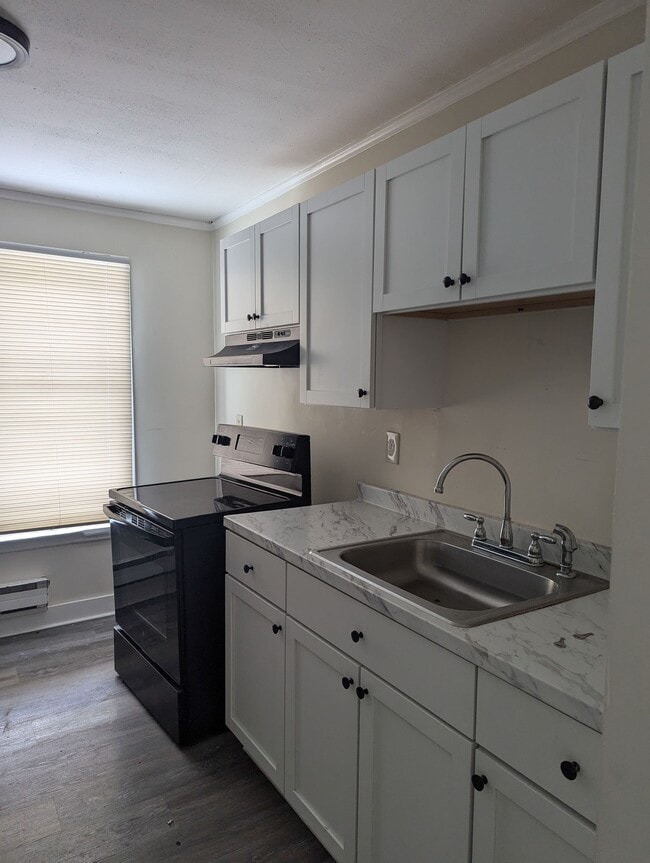 property at 10 Village St