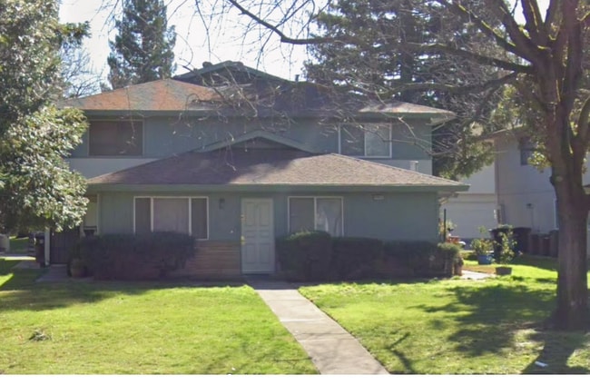 property at 6442 Auburn Blvd