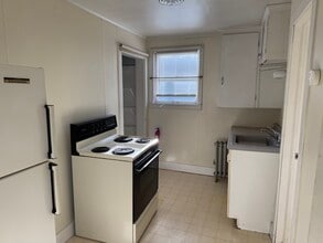 43 Leroy St, Unit 2F in Binghamton, NY - Foto de edificio - Building Photo