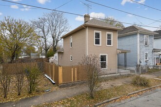 1232 Lane St in Hamilton, OH - Foto de edificio - Building Photo