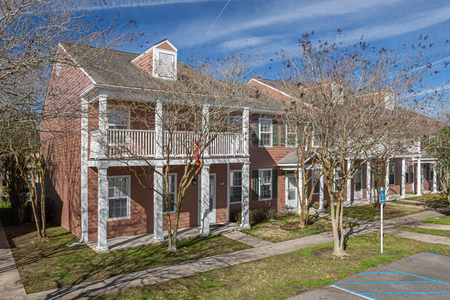 Naval Air Station Joint Reserve Base in Belle Chasse, LA - Foto de edificio - Building Photo