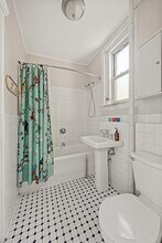 19 Fiske Pl in Brooklyn, NY - Building Photo - Building Photo