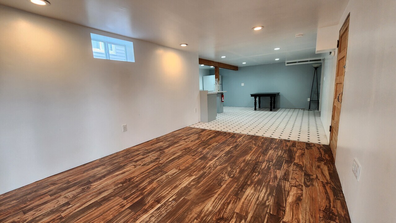 1331 Rainier Ave, Unit B in Bremerton, WA - Building Photo