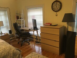 25 Joy St, Unit 1 in Boston, MA - Building Photo - Building Photo