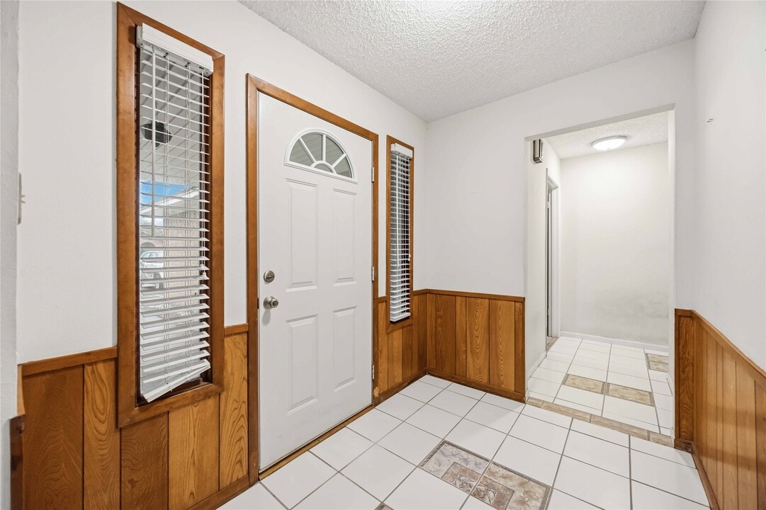 2210 County Rd 769B in Brazoria, TX - Building Photo