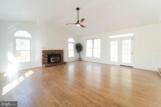 3244 Titanic Dr in Stafford, VA - Building Photo - Building Photo